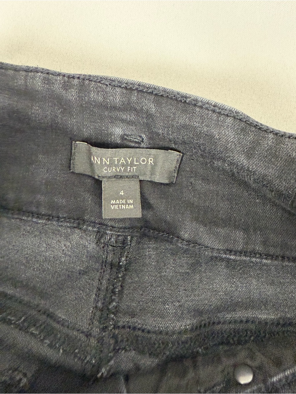 Ann Taylor Curvy Fit Black Jeans Women’s Size 4 | Stretch Slim Denim - Picture 3 of 11